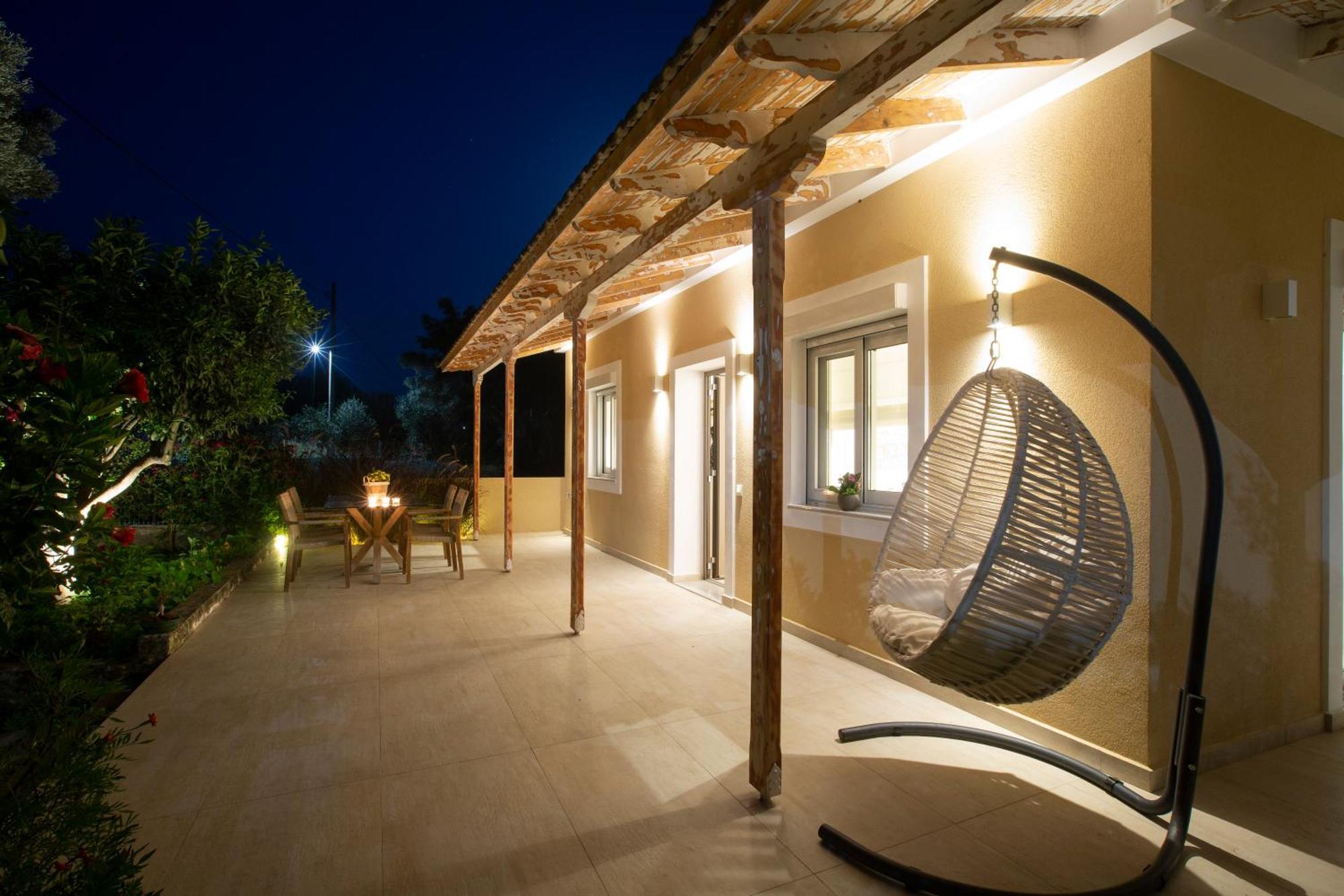 Villa Kallisti - Private Villa With Hot Tub, Large Garden, Close To The Beach Agia Varvara  Exterior photo